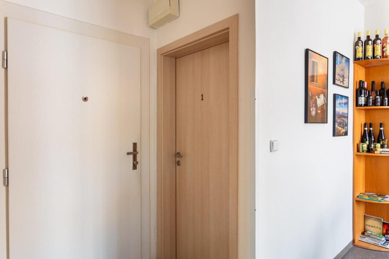 Penzion Na Smetance Zlin Luaran gambar